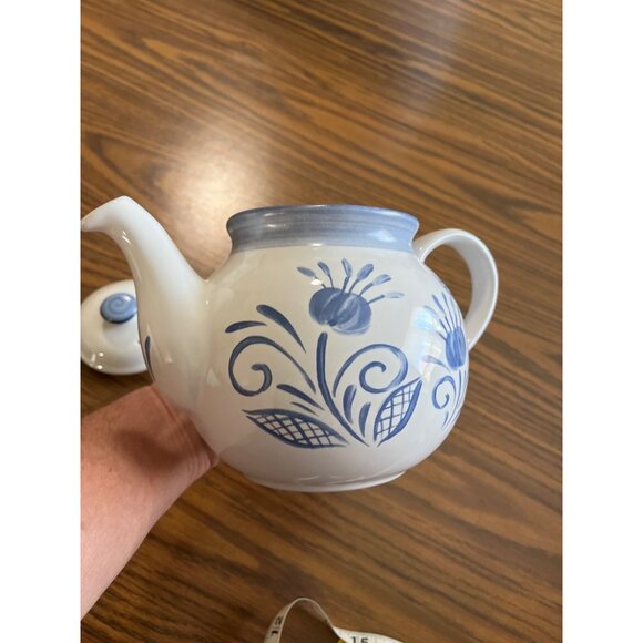 Corelle Coordinates stoneware white blue pitcher - Picture 11 of 11
